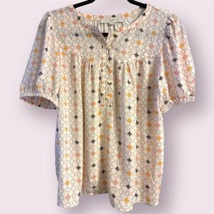 🌿 LOFT Cream Geometric Print Blouse | Size Small | Short Sleeve GUC